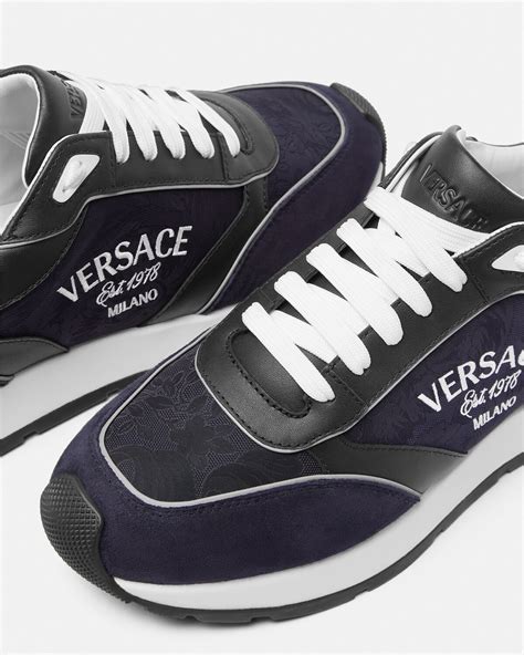 versace sfilata milano|Versace milano runner sneakers.